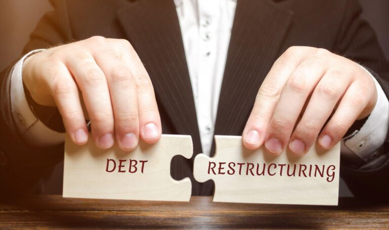 Insolvency Lawyer in Debt Restructuring